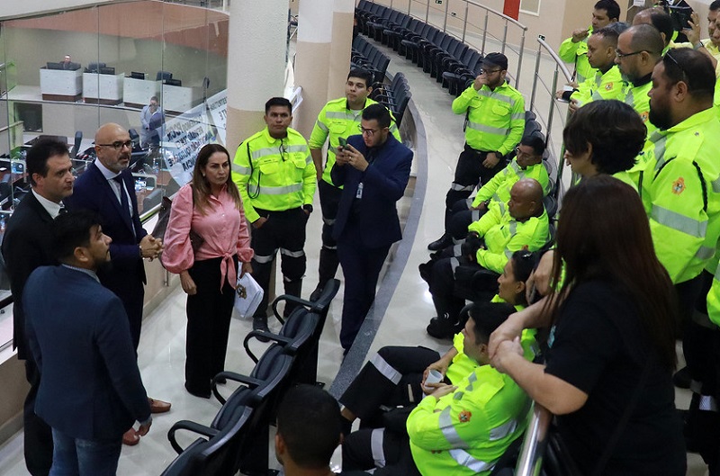 Agentes de trânsito foram recebidos na Câmara Municipal de Manaus (Foto: Robervaldo Rocha/CMM)