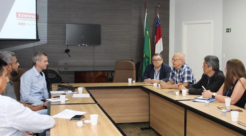 Reunião com representantes da Intral (Foto: Ramon Arcanjo/Sedecti)