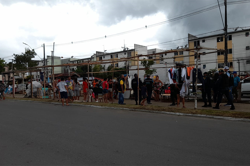 Barracas improvisadas foram retiradas de área pública (Foto: Implurb/Divulgação)