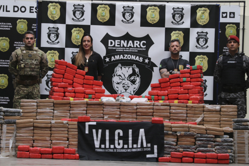 Droga apreendida estava em comunidade rural de município do AM (Foto: Djalma Júnior/Secom)