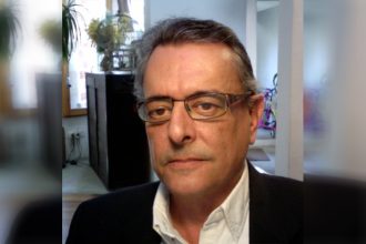 Jaume Trilla defende que escola deve ensinar valores democráticos (Foto: Universidade de Barcelona/Divulgação)