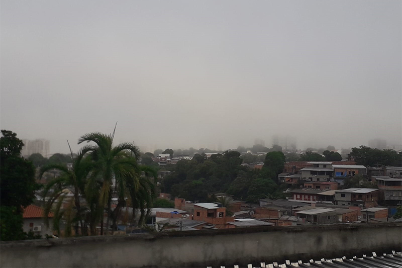 Neblina ocorreu nas primeiras horas da manhã (Foto: ATUAL)