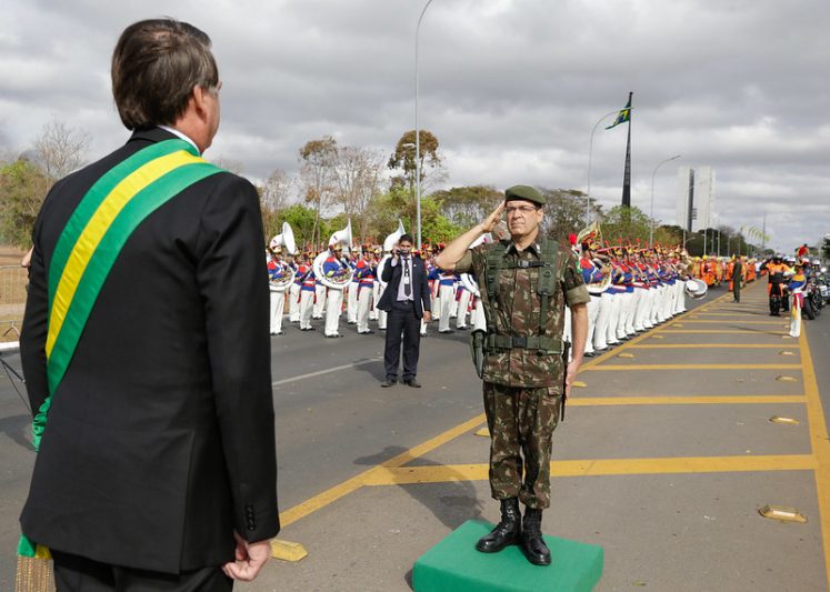 Jair Bolsonaro e o Exército