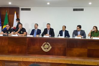 Membro da Gaeco informaram sobre a operação Espólio, em Manaus (Foto: Murilo Rodrigues/ATUAL)