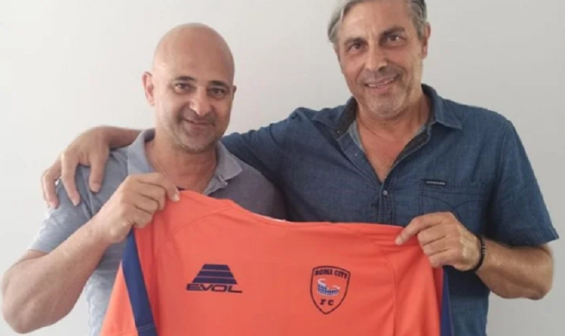 O treinador Francesco Statuto e presidente Tonino Doino (Foto: Twitter/Reprodução)