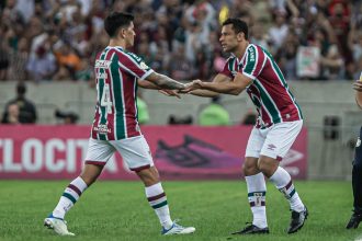 Fred e Cano comemoram um dos gols da goleada do Tricolor (Foto: Marcelo Gonçalves/FFC)