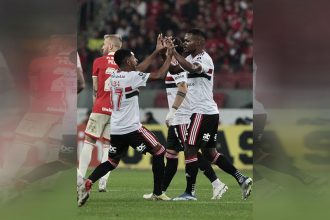 Nikão marcou um dos gols do São Paulo (Foto: Rubens Chiri/São Paulo FC)