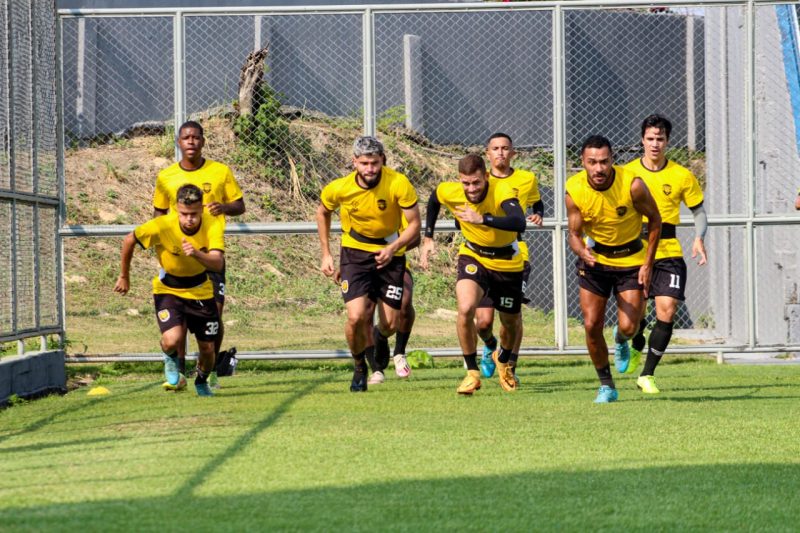 Amazonas treina no Carlos Zamith para jogo do acesso contra a Portuguesa (Foto: Jadison Sampaio/Amazonas))