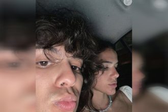 Xolo Mariudeña e Bruna Marquezine: juntos em festa (Foto: Instagram/Reprodução)