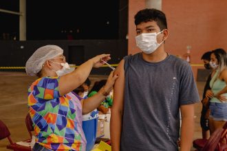 Vacina contra a Covid é a partir de crianças de 3 anos (Foto: Henrique Souza/Semsa)