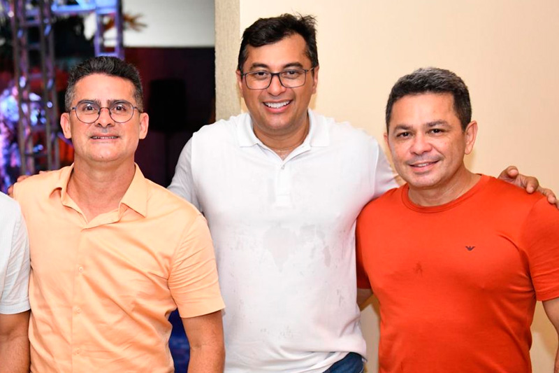 Wilson Lima com David Almeida e Tadeu de Souza