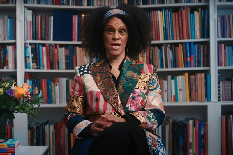Bernardine Albuquerque rompe conceitos na literatura (Foto: British Vogue/YouTube/Reprodução)