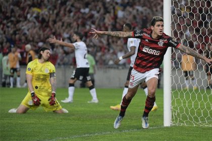 Pedro marcou o gol da vitória do Flamengo (Foto: Alexandre Vidal/CRF)