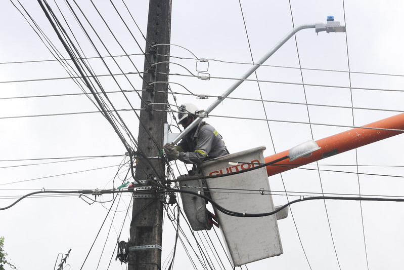 Luminárias Em Postes Serão Usadas Como Antenas De 5g Em Manaus