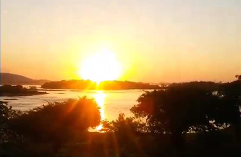 Sol é a fonte de energia no Xingu em programa federal (Foto: YouTube/Reprodução)