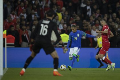 Raphinha é trunfo da seleção no lado direito (Foto: Lucas Figueiredo/CBF Oficial)