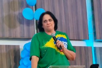 Damares Alves