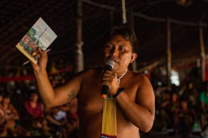 Dário Kopenawa alerta para risco iminente de conflito de Yanomamis contra garimpeiros e traficantes (Foto: Victor Moriyama/ISA)