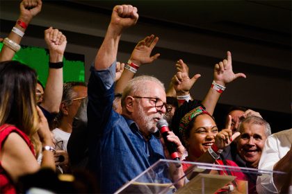 Lula discursa como presidente eleito: proposta de reconciliar o país (Foto: Saulo Dias/Photo Press/Folhapress)