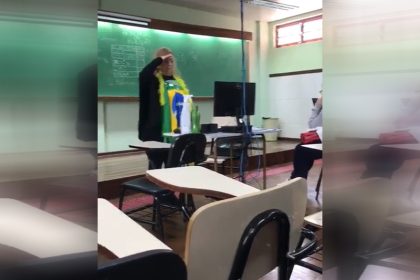 Professora bateu continência antes de fazer gesto nazista (Foto: Redes sociais/Reprodução)