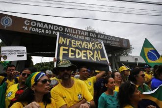 Ato antidemocrático