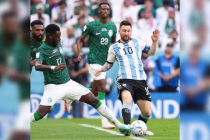 Arábia Saudita venceu Argentina de virada; Messi marcou de pênalti (Foto: Reprodução/Twitter/@fifaworldcup_pt)