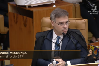 Ministro André Mendonça pediu vistas da Ação Penal contra Silas Câmara (Foto: Reprodução/YouTube)