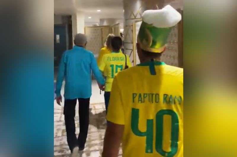 Gilberto Gil é insultado por bolsonaristas no Catar (Foto: Reprodução/Twitter)