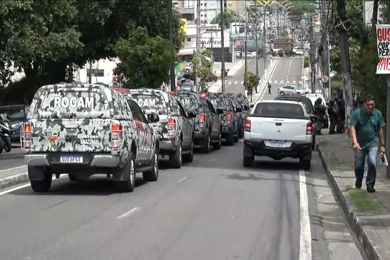 Viaturas e motos da Rocam foram vistos no local da manifestação de Indígenas  (Foto: Reprodução/Facebook) 