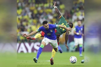Martinelli em lance de jogo: mesmo com derrota, Brasil se classificou (Foto: Reprodução/Twitter/@fifaworldcup_pt)