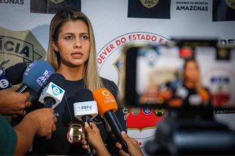 Delegada Andrea Nascimento prendeu homem flagrante por extorquir pai idoso (Foto: Mayara Viana/PC-AM)