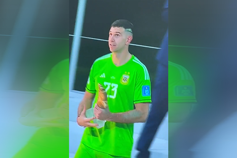 Goleiro Dibu Martinez salvou Argentina da derrota e foi decisivo na conquista do Mundial (Foto: Fifa/YouTube/Reprodução)