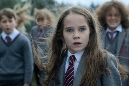 Alisha Weir é a nova Matilda, musical da Netflix (Foto: Netflix/Reprodução)