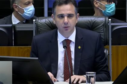 Senador Rodrigo Pacheco, presidente do Congresso, apresentou projeto de resolução (Foto: TV Senado/Reprodução)