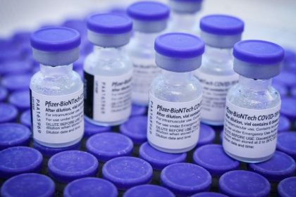 Ministério da Saúde compra 50 milhões de vacinas da Pfizer (Foto: Geovana Albuquerque/Agência Saúde DF)