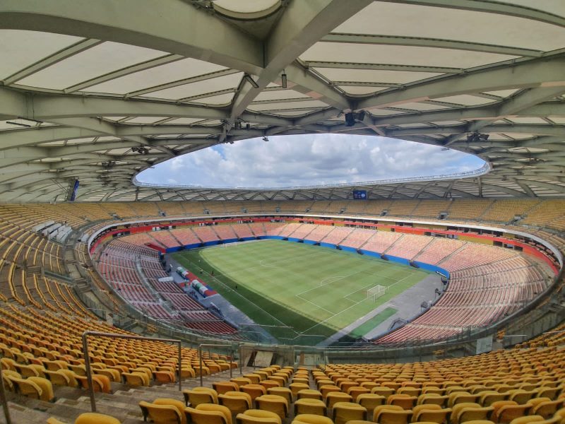 Arena da Amazônia tem energia cortada por dívidas que somam R$ 39