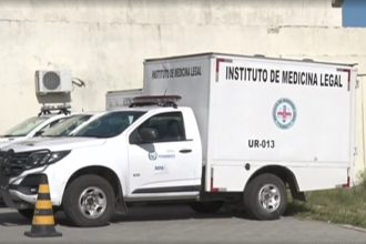 Carro IML: três adolescentes morreram na casa de apoio e uma no hospital (Foto"G1/YouTube/Reprodução)