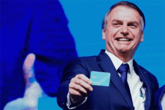 Ex-presidente Jair Bolsonaro usou cartão corporativo em gastos com alimentação (Foto: Isaac Nóbrega/PR)