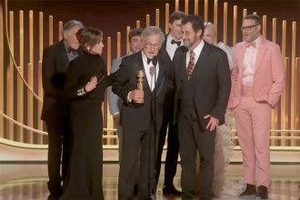 Globo de Ouro premiou Steven Spielberg como melhor diretor (Foto: BNC/Reprodução)
