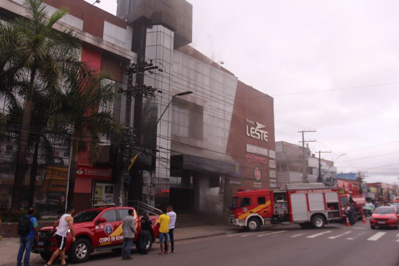 Incédio shopping Cidade Leste