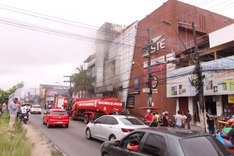 Incêndio Shopping Cidade Leste