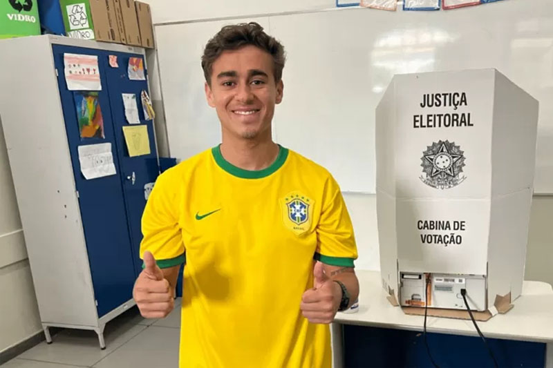 nikolas ferreira