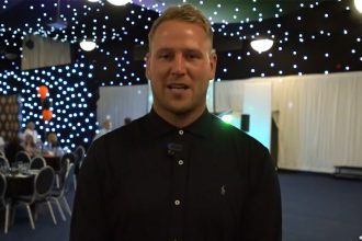Joe Westerman também terá que prestar serviços educativos (Foto: YouTube/Reprodução)