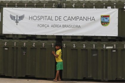Exército instalou hospital de campanha, que não suporta mais a demanda (Foto: Fernando Frazão/ABr)