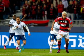 Pedro fez dois gols, mas Flamengo perdeu o jogo (Foto: Marcelo Cortes/CRF)