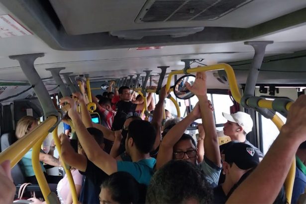 onibus lotado