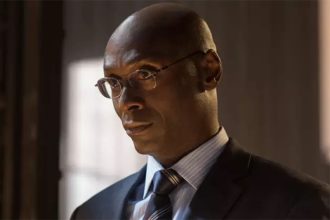 Ator Lance Reddick ficou famoso em papeis coadjuvantes (Foto: Trailer/Reprodução)