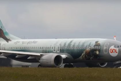 Avião Harry Potter, Gol, trouxe Bolsonaro de volta ao Brasil (Foto: YouTube/Reprodução)