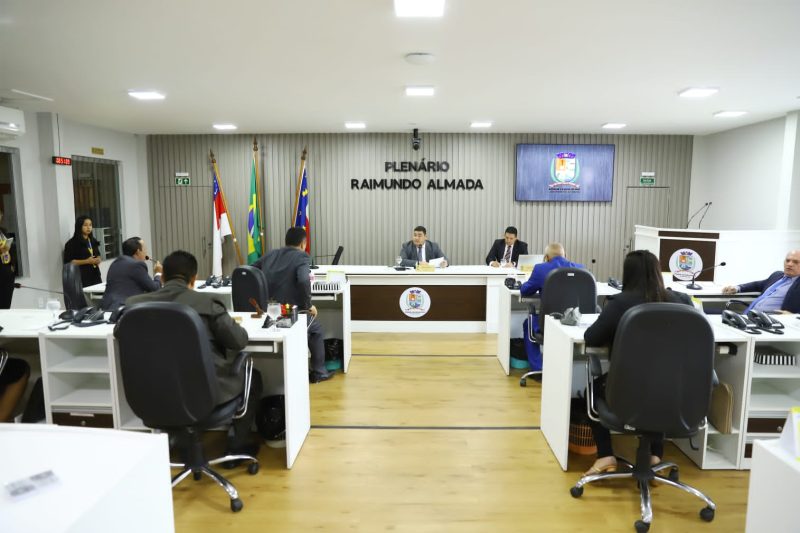 Vereadores de Parintins derrubaram projeto de lei aprovado ano passado (Foto: Simone Brandão/Ascom CMP)