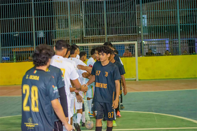 Maioria dos jogadores é estudante de escolas públicas (Foto: Divulgação)